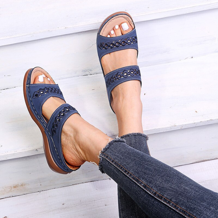 Cozy Aurora Indoor Slippers
