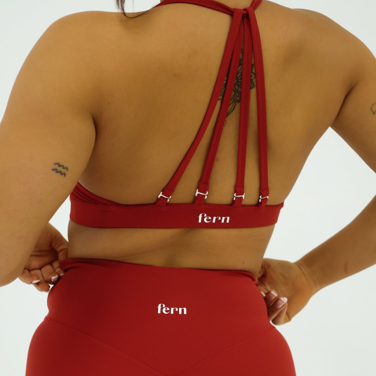 SCULPT SPORTS BRA CHERRY RED