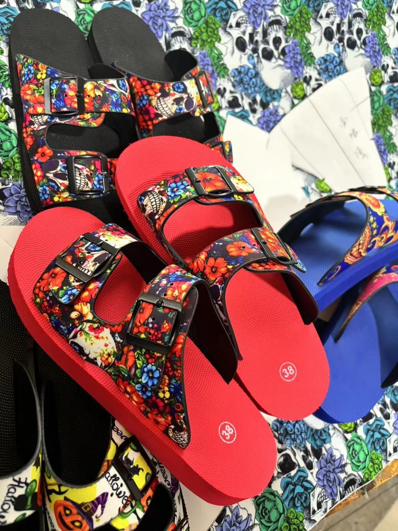 Women’s Mixed Color Buckle Slippers