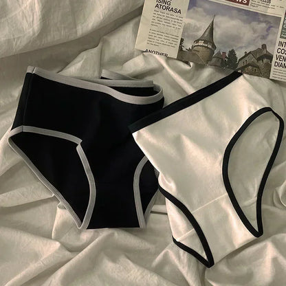 Breathable Cotton Mid-Waist Briefs – Everyday Comfort
