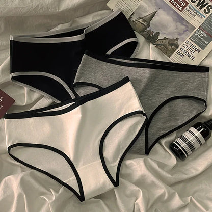 Breathable Cotton Mid-Waist Briefs – Everyday Comfort